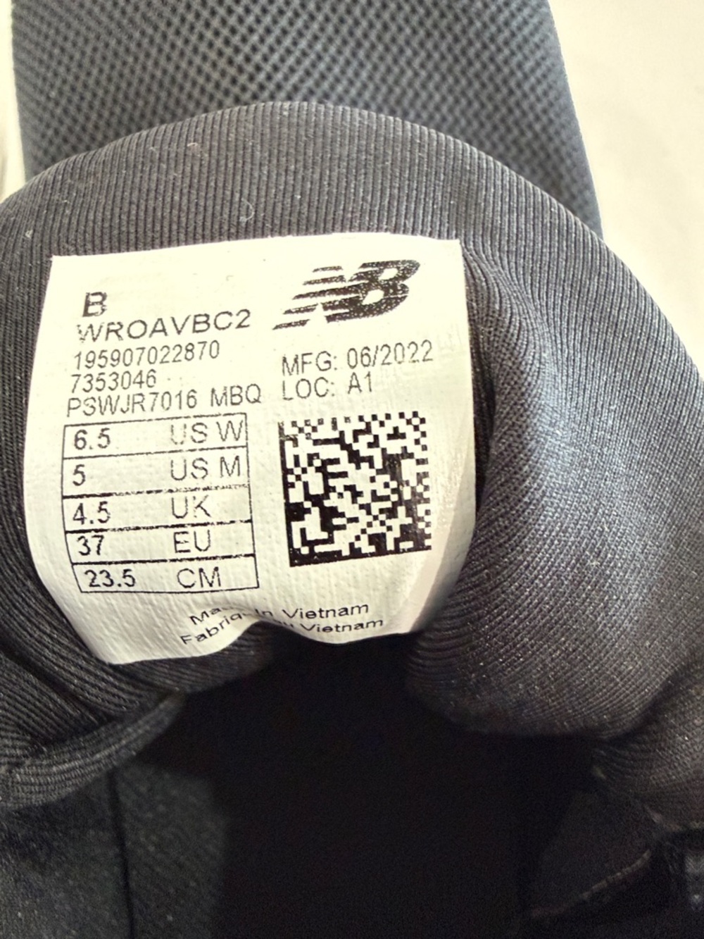 New Balance Women’s Black Sneakers with Leopard Accents - Picture 6 of 6